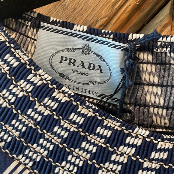 NWT Prada sz44 summer Dress can be worn on or off the shoulder - Picture 2 of 7